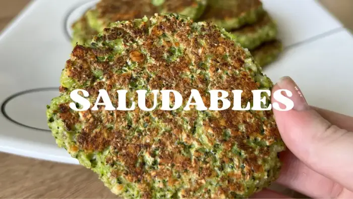 Imagen de TORTAS DE BRÓCOLI Y PARMESANO SALUDABLES